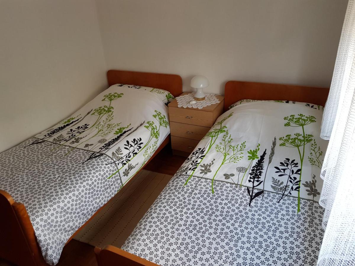 11 Ulica Drage Gervaisa Apartamento Crikvenica Exterior foto