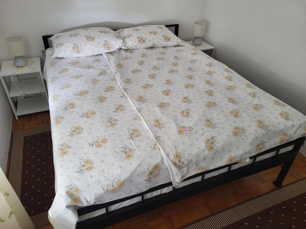11 Ulica Drage Gervaisa Apartamento Crikvenica Exterior foto