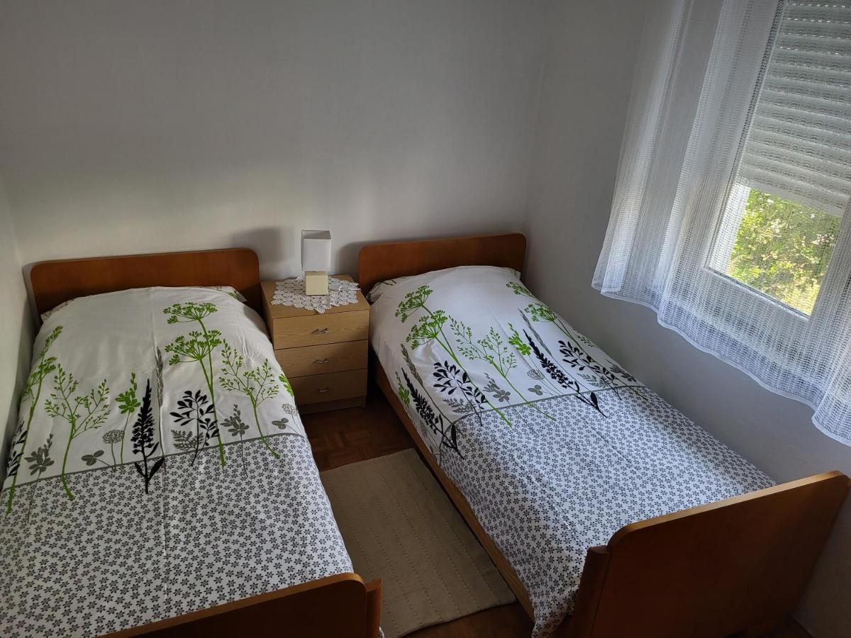 11 Ulica Drage Gervaisa Apartamento Crikvenica Exterior foto